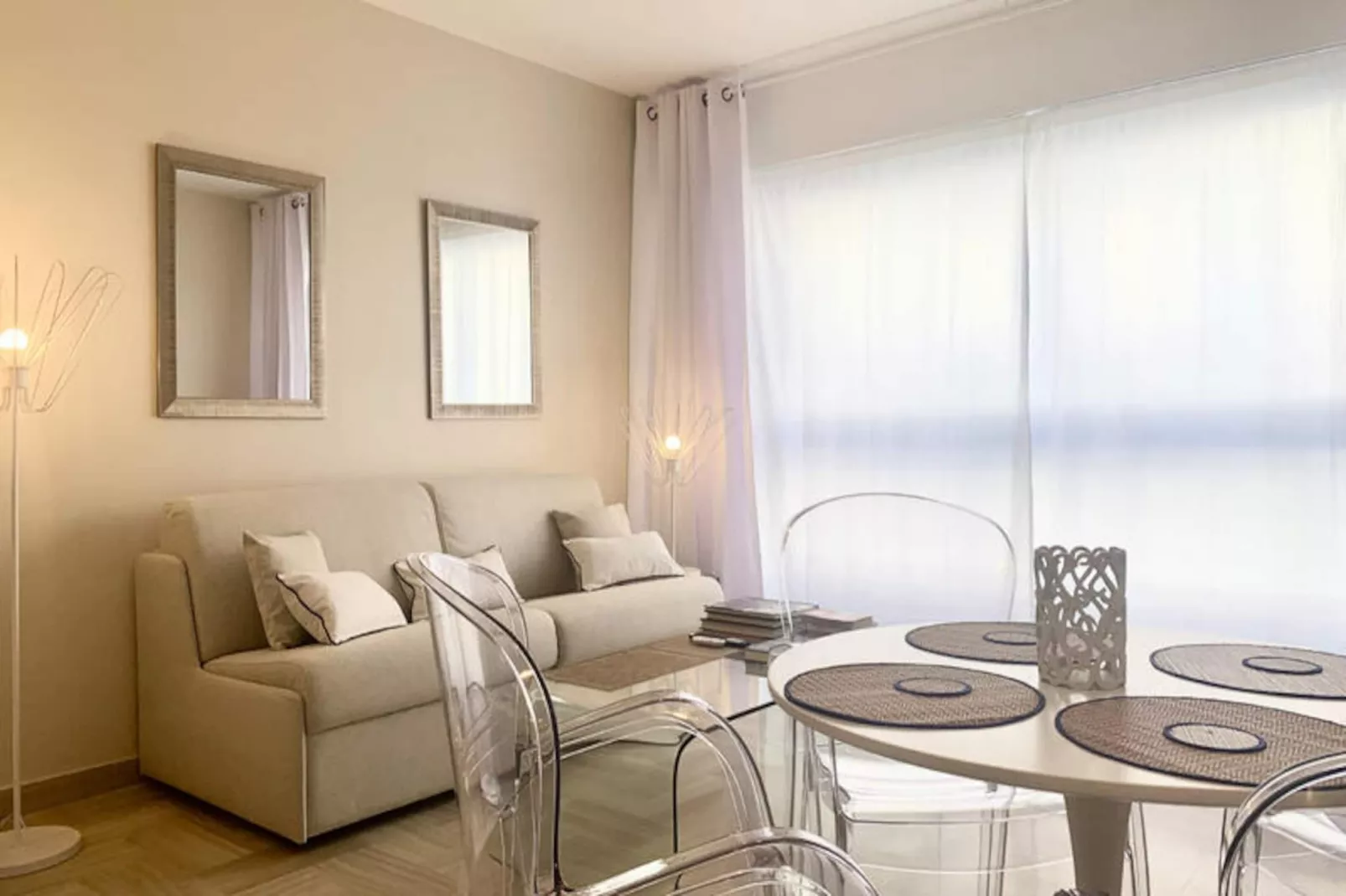 Studio à Cannes-Non tagué