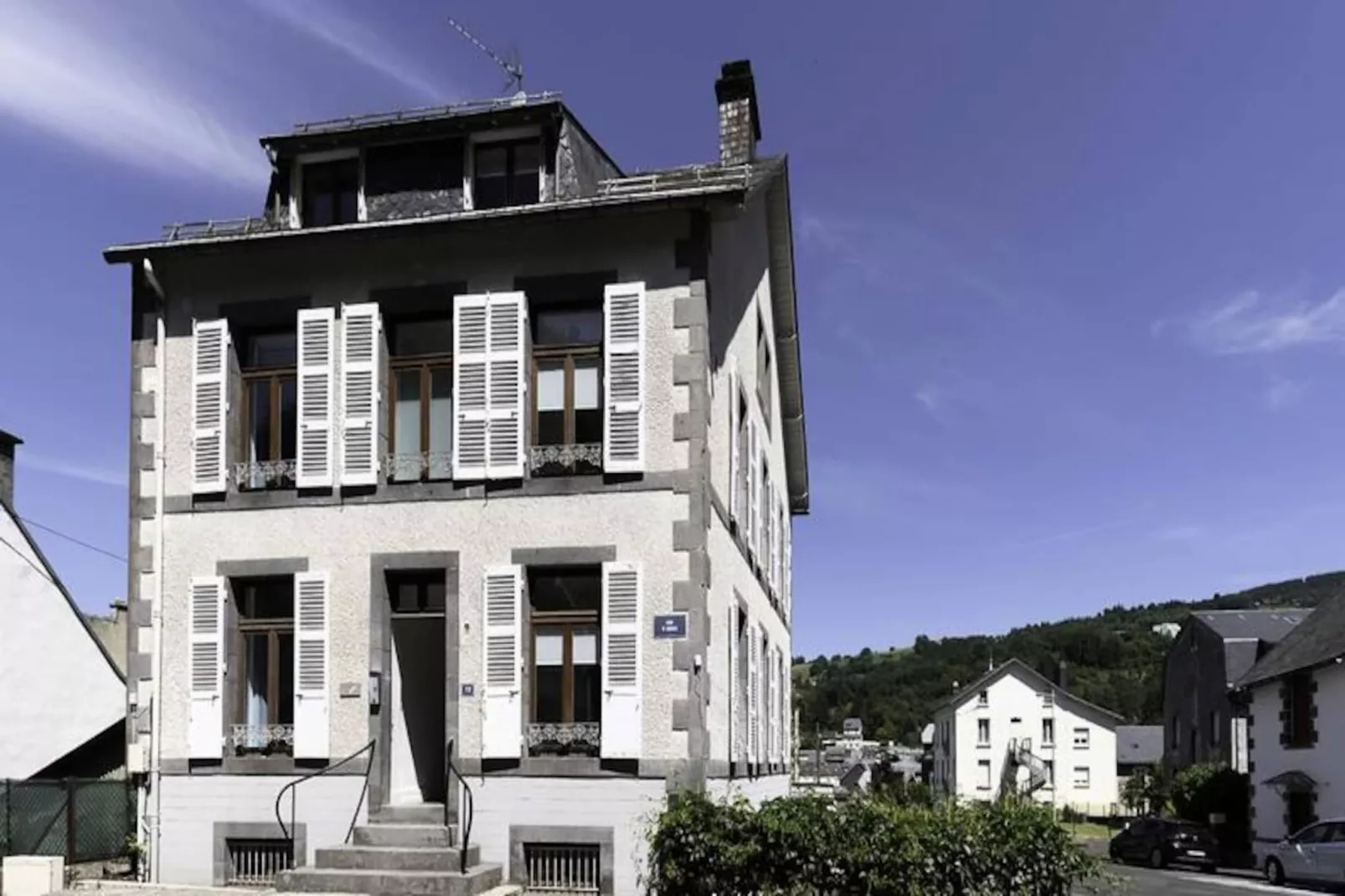 Appartements à La Bourboule-Non tagué