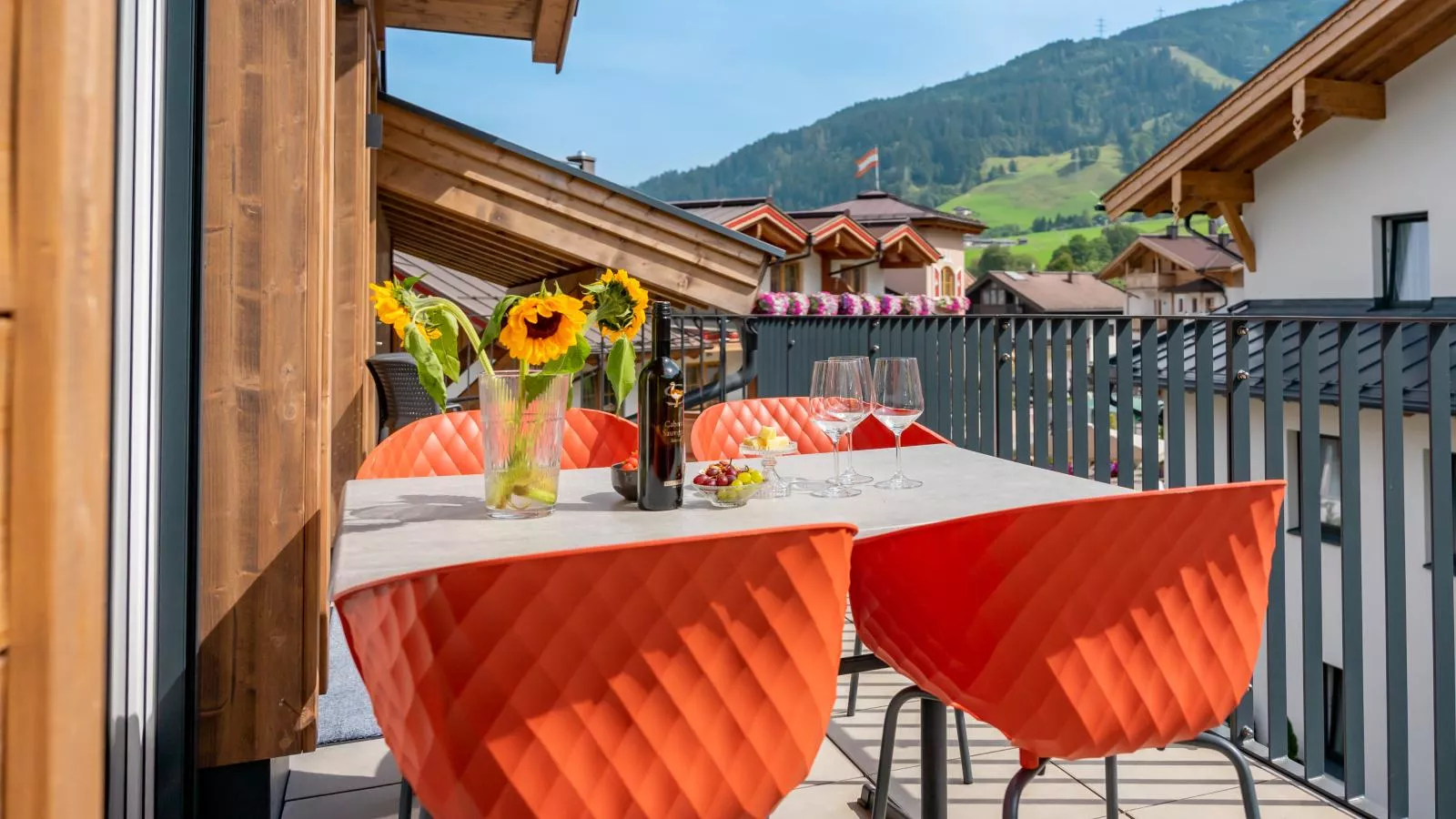 Falken Suites TOP 7-Terrace balcony