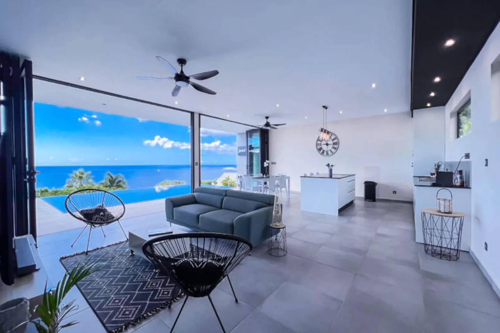 Maison à Bouillante-Untagged