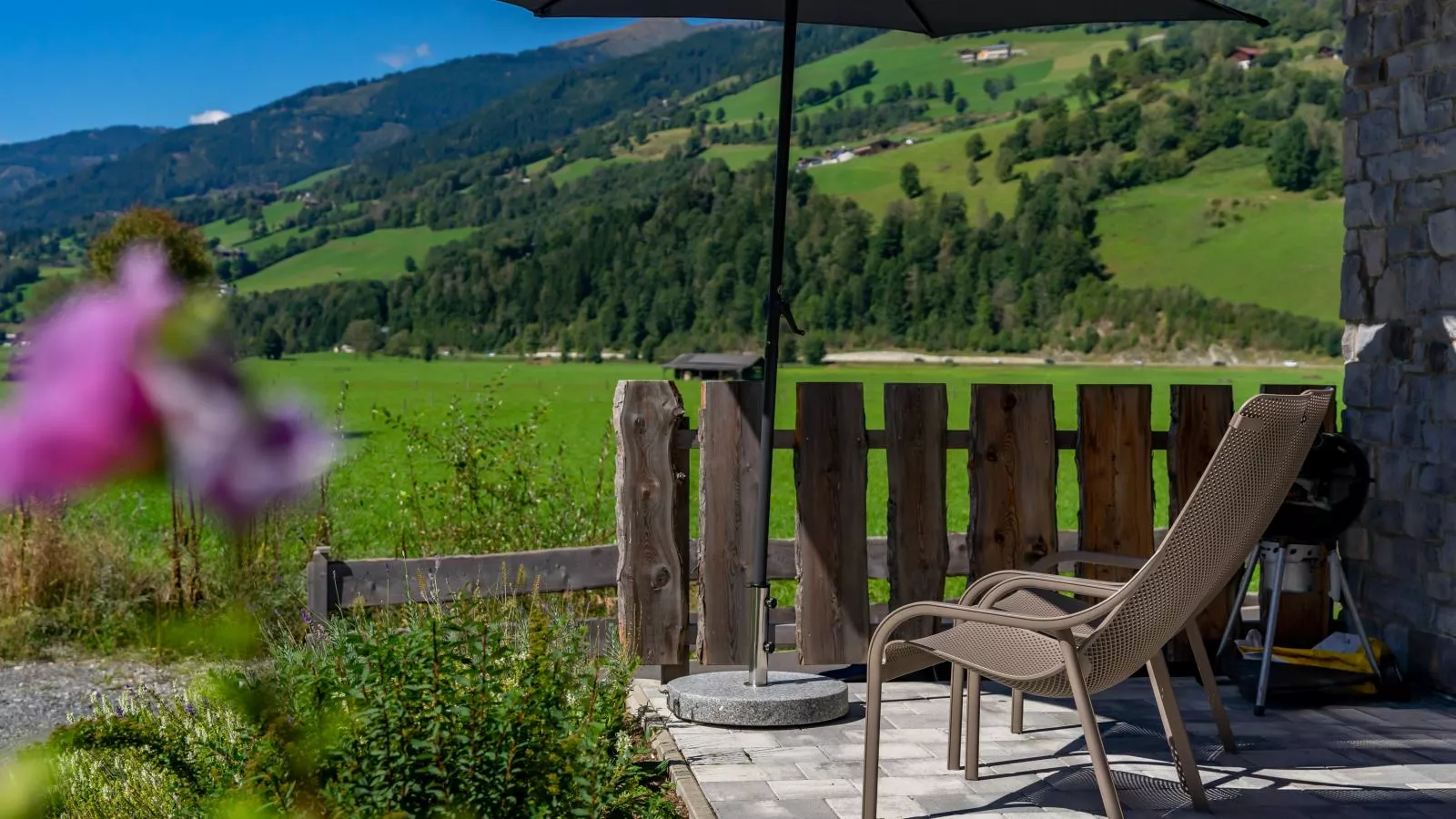 Chalet Aquila-View summer