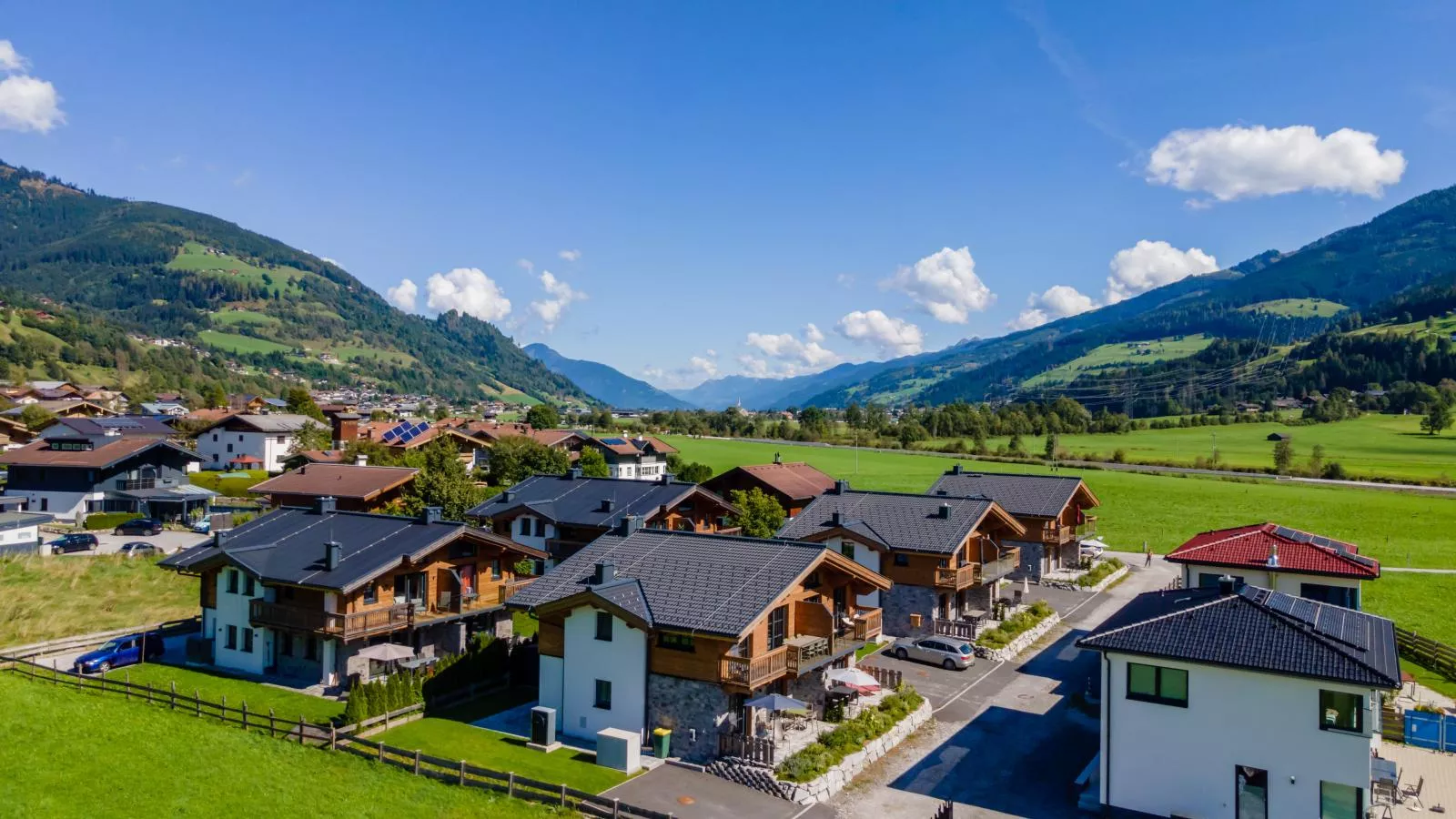 Chalet Aquila-Exterior summer