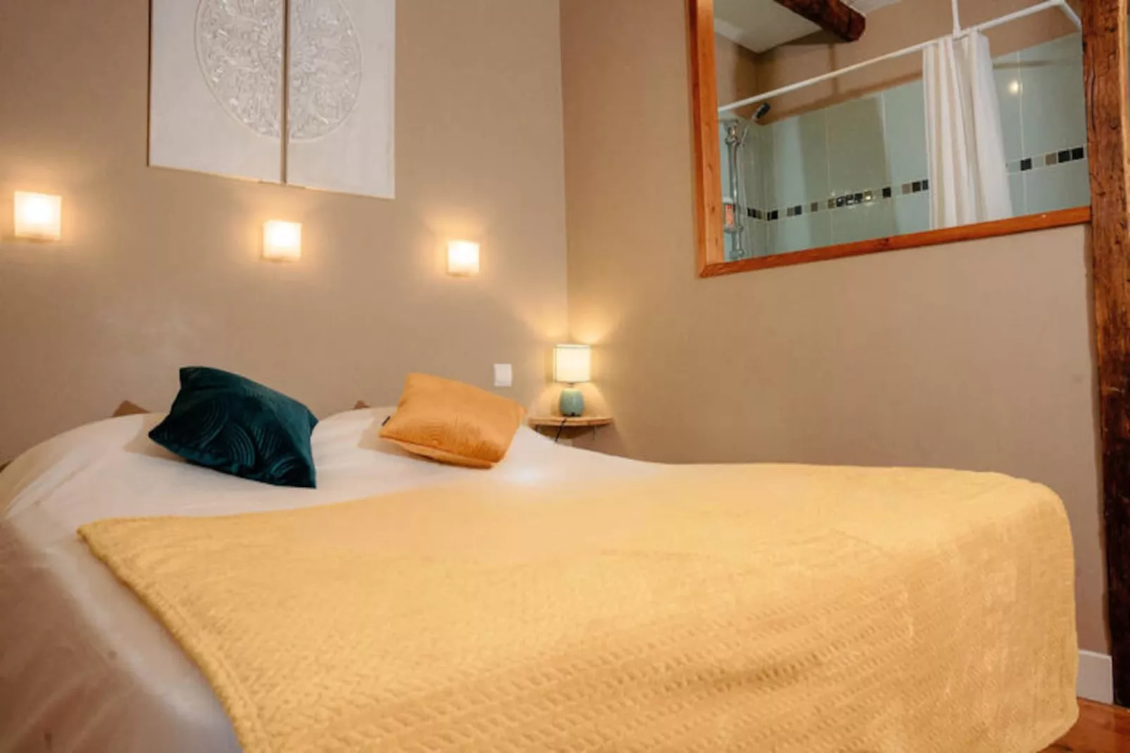 Maison à Coly-Non tagué