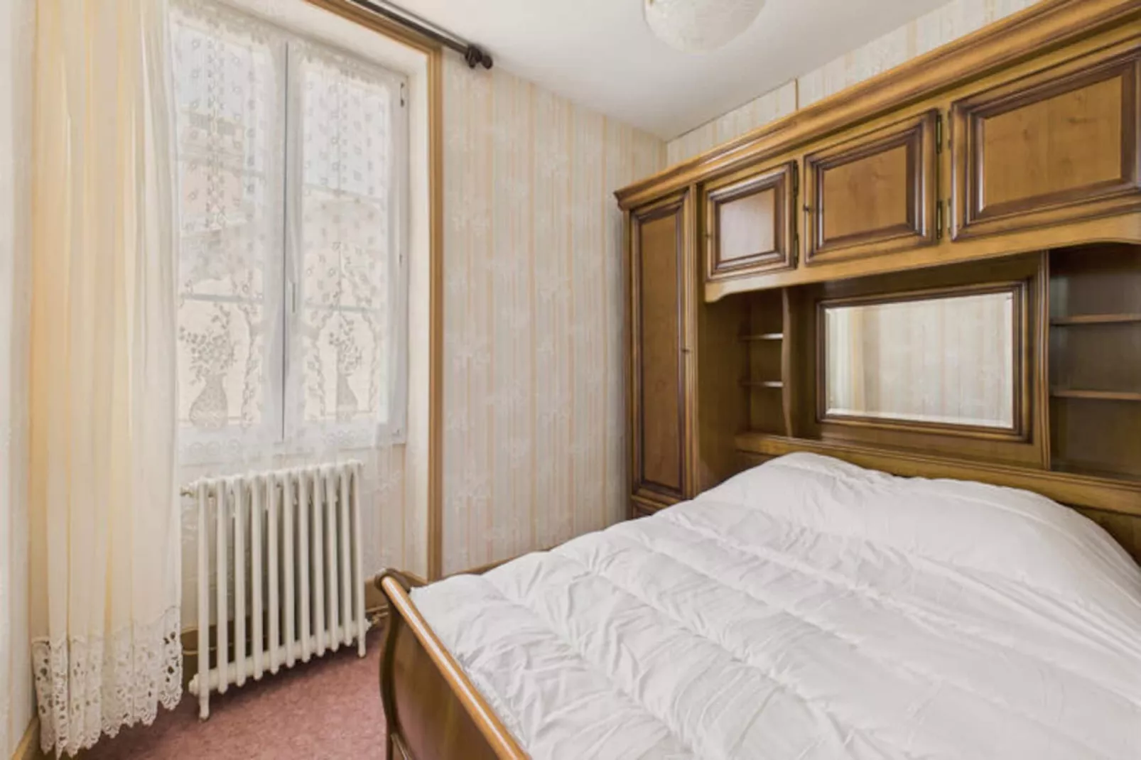 Maison à Montignac-Nicht zugeordnet