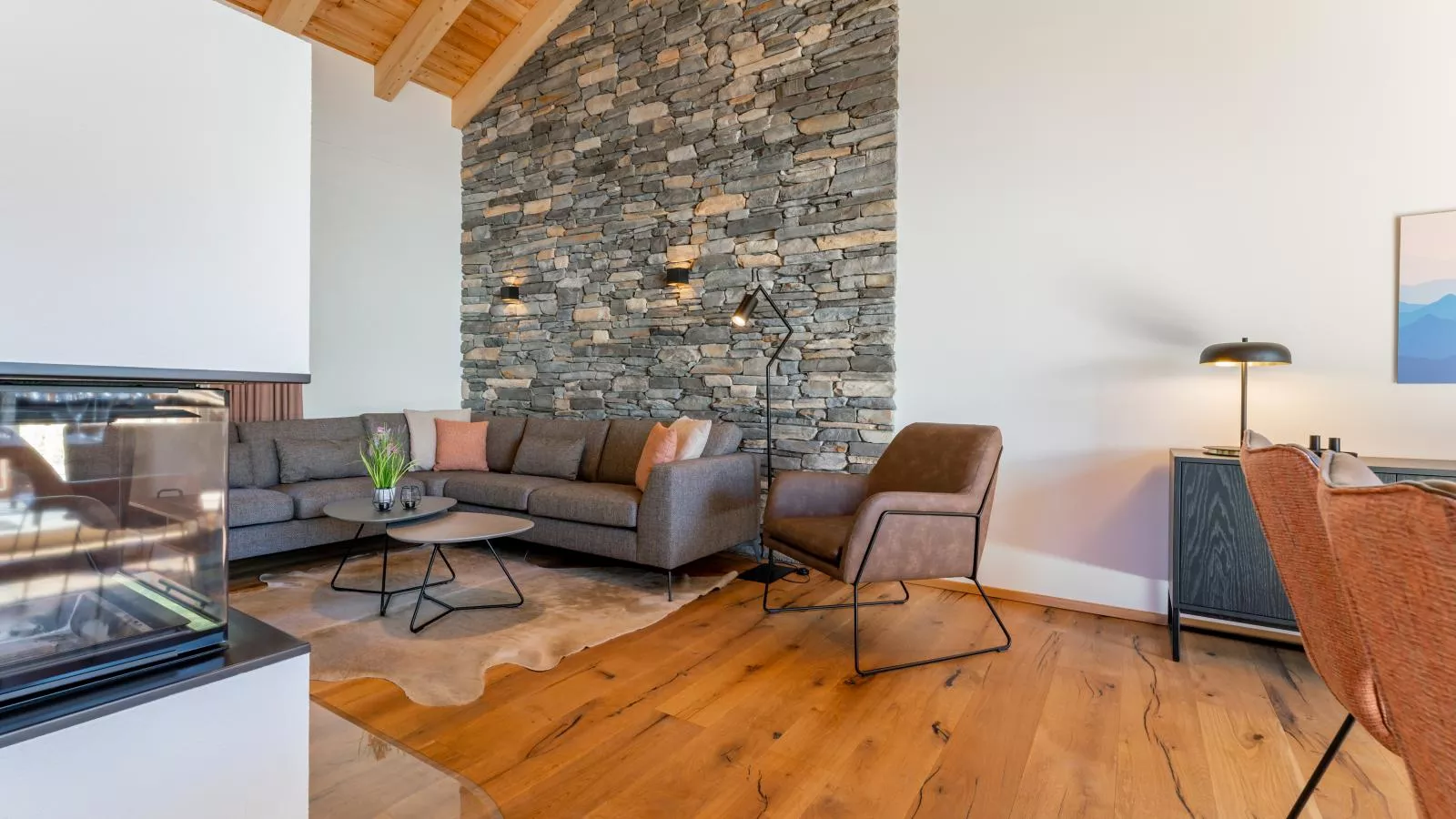 Atemlos Mountain Chalet-Living room