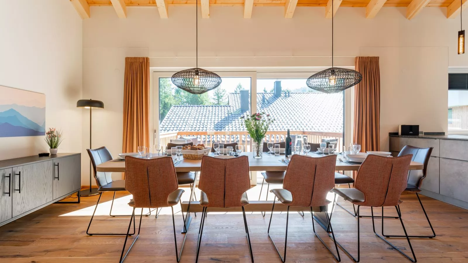 Atemlos Mountain Chalet-Dining room