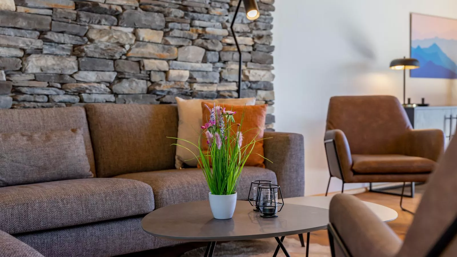 Atemlos Mountain Chalet-Living room