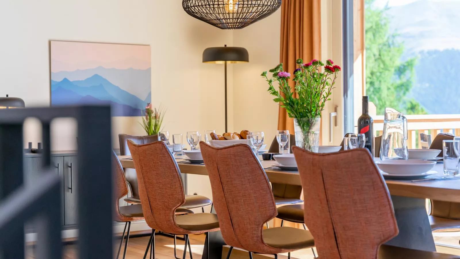 Atemlos Mountain Chalet-Dining room