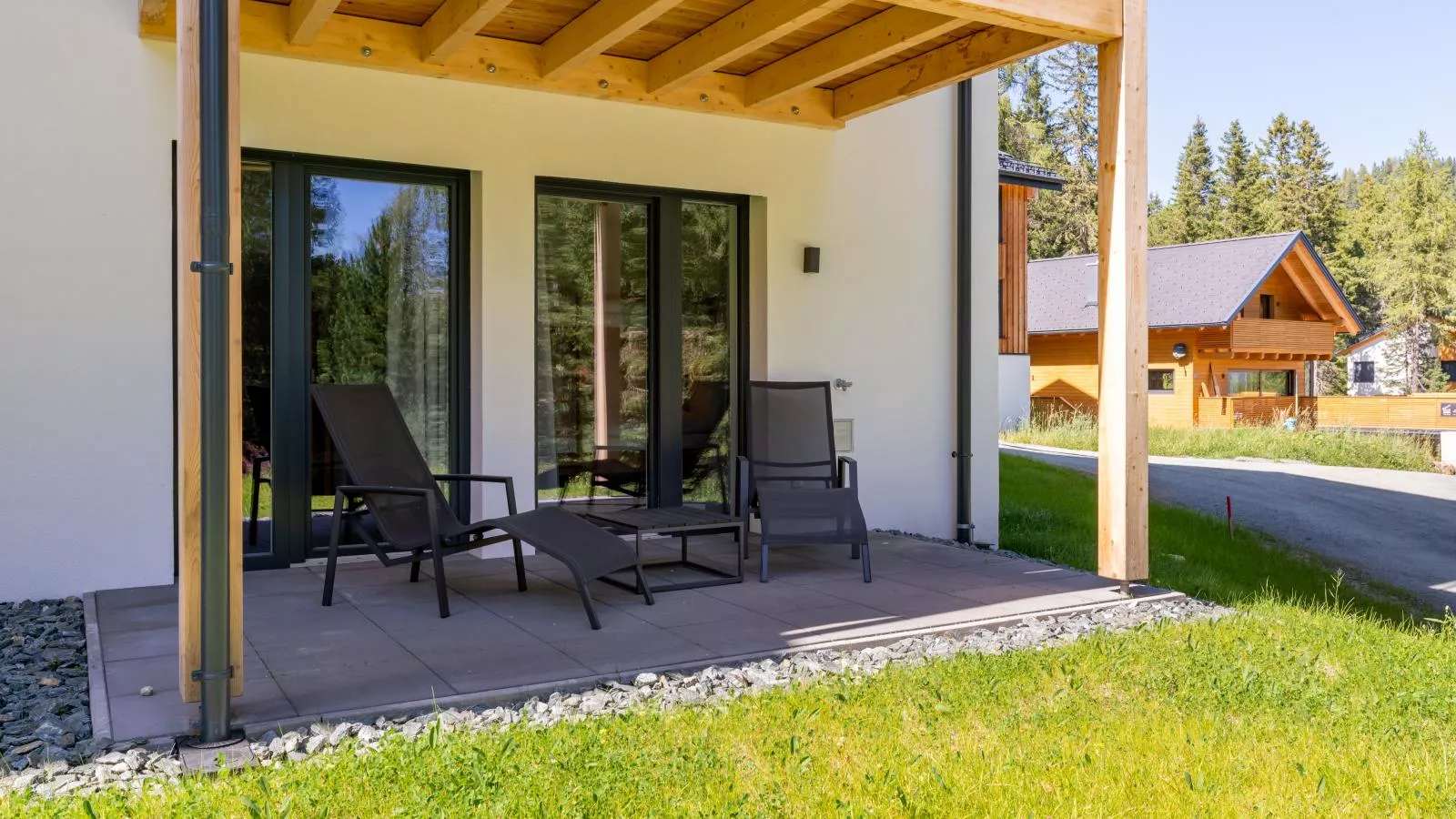 Alpinchique 3 Mountain Chalet-Terrace balcony