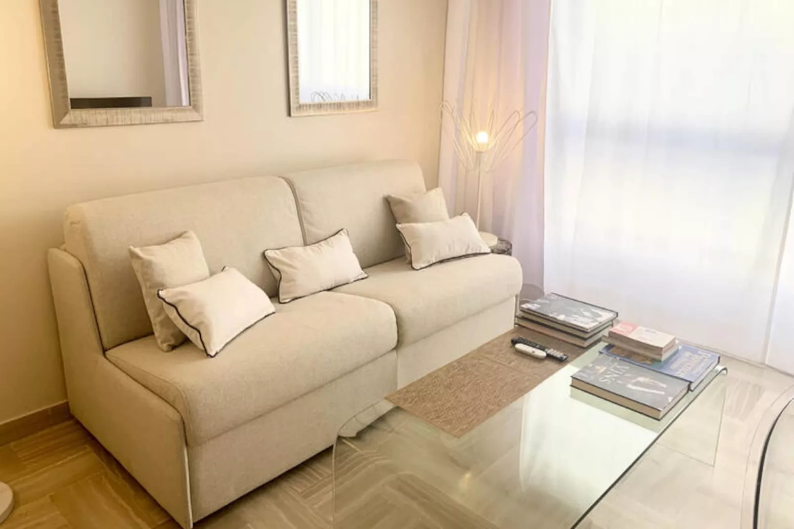 Studio à Cannes-Non tagué