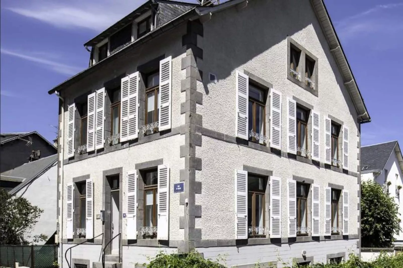 Appartements à La Bourboule-Non tagué