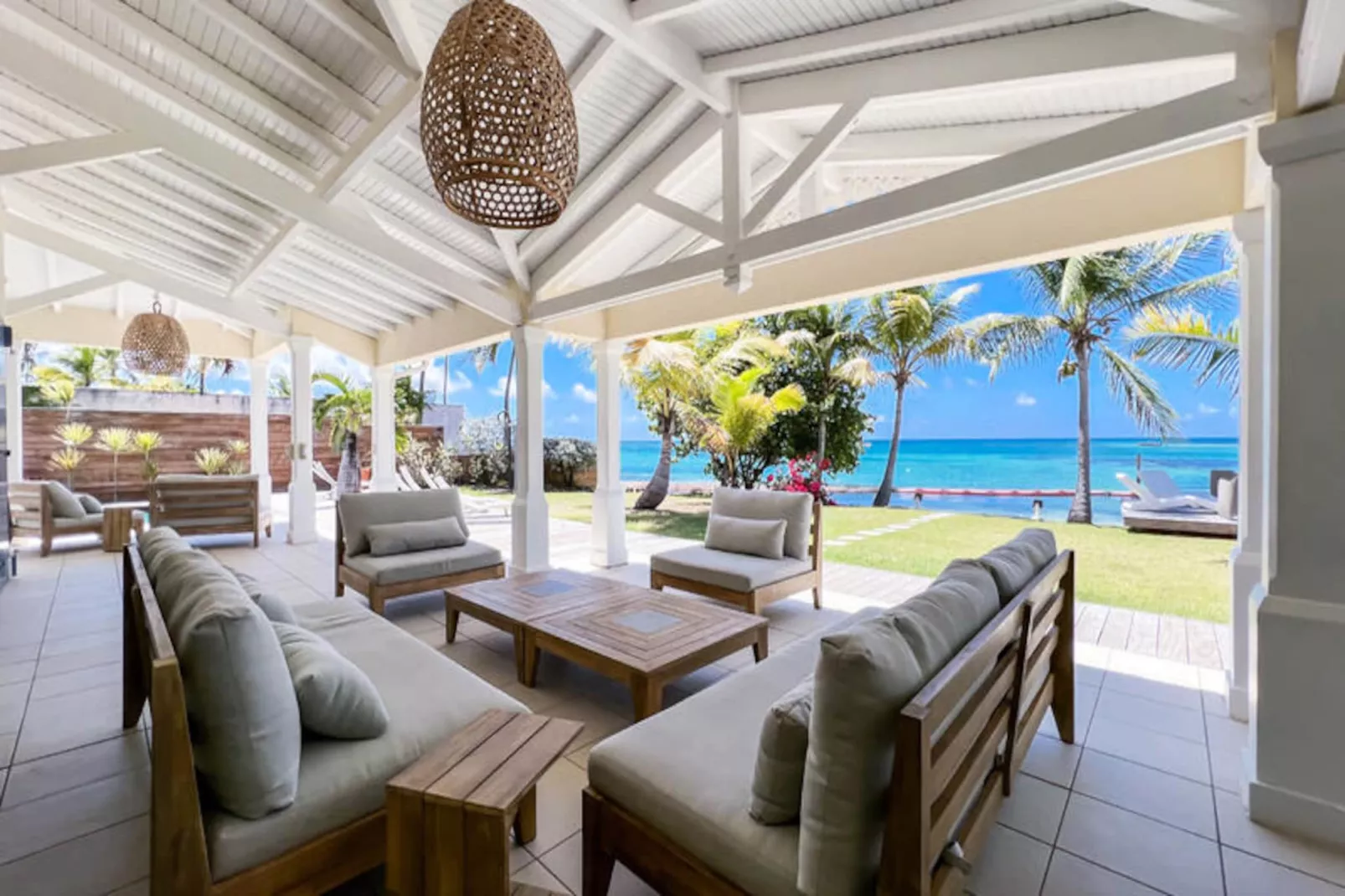 Maison à Saint François - Untagged