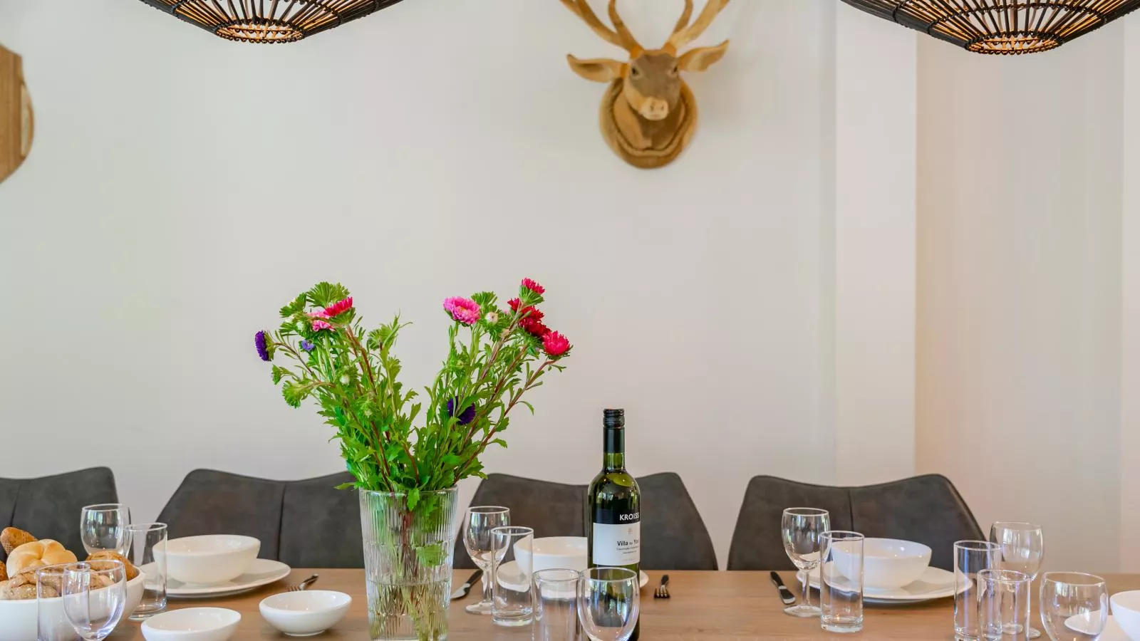 Alpinchique 3 Mountain Chalet-Dining room