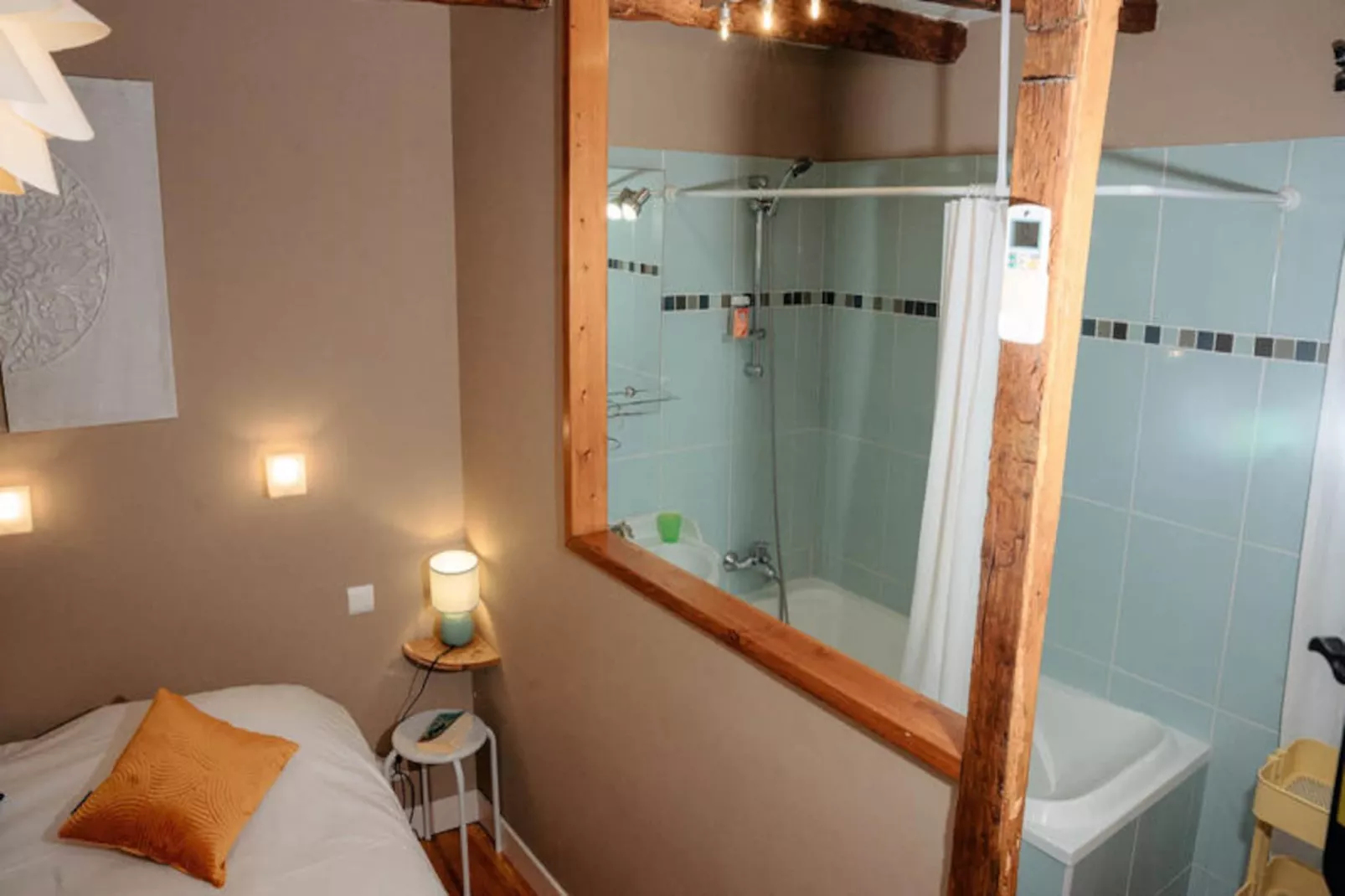 Maison à Coly-Non tagué