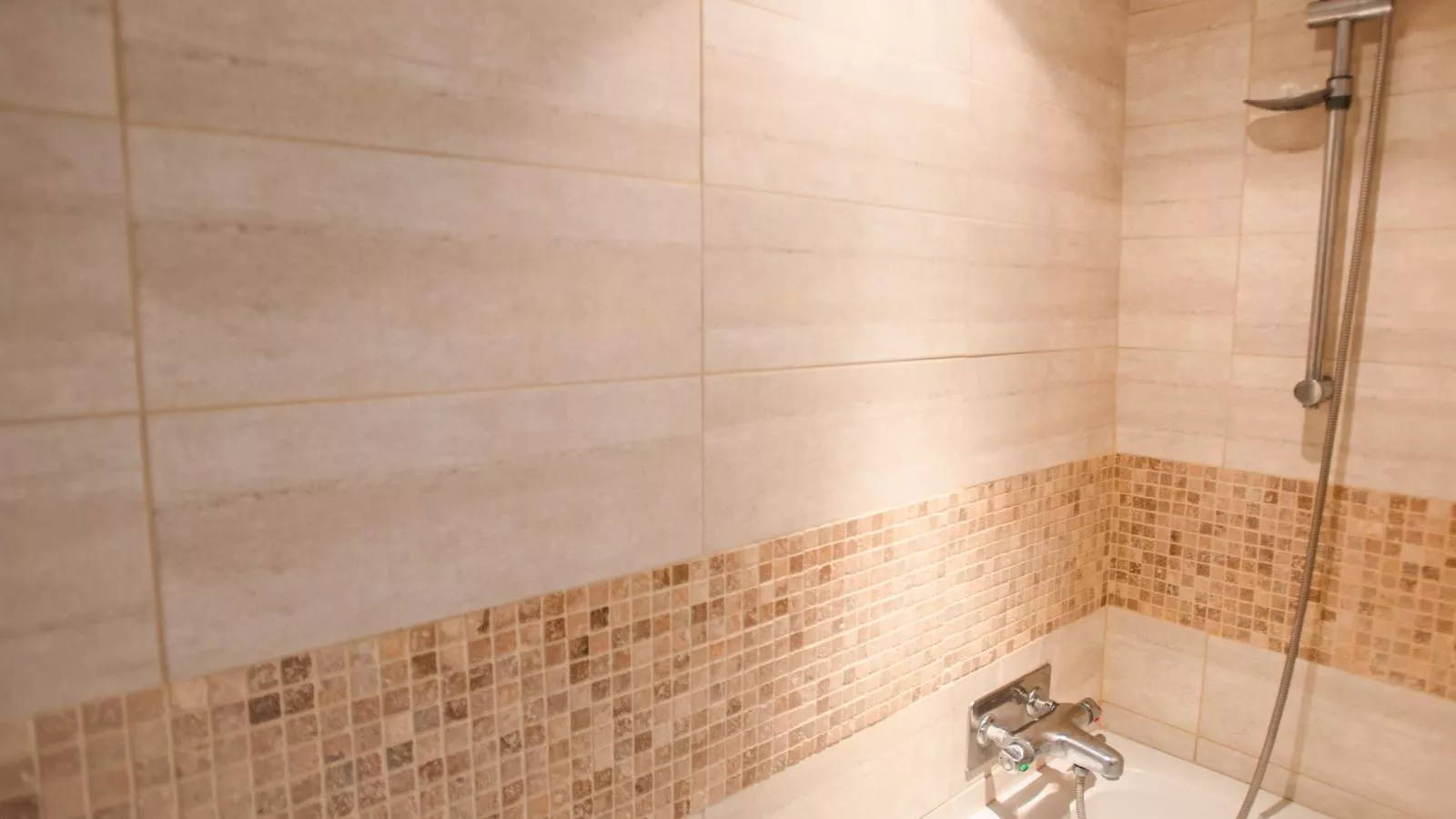 Tauleigne-Bathroom