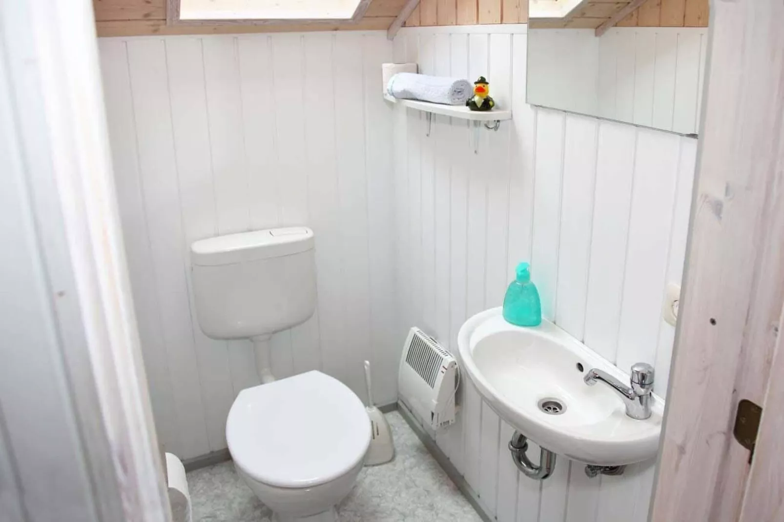 FH Wildgans Comfort Nr 273-Bathroom