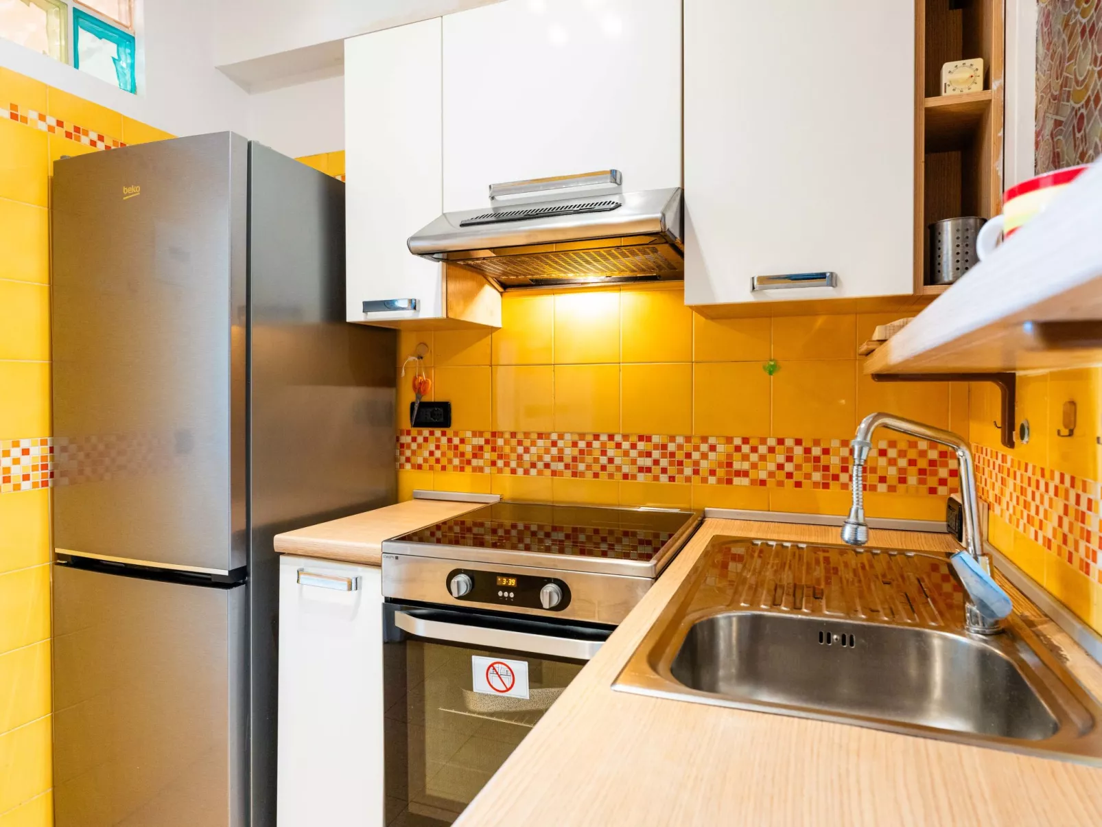 Capo Pino tra le Onde-Drinnen