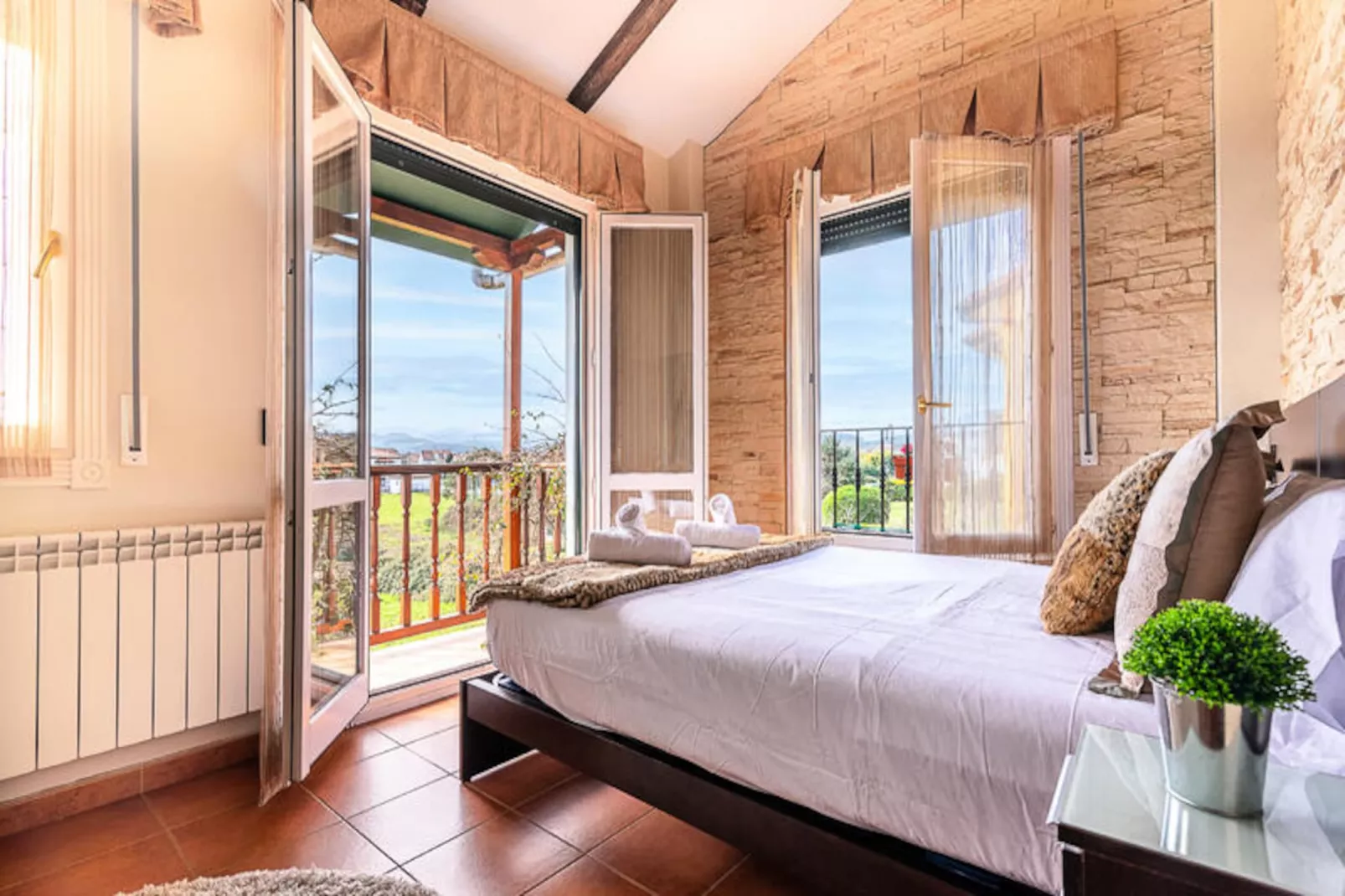 Maison à Argonos-Untagged