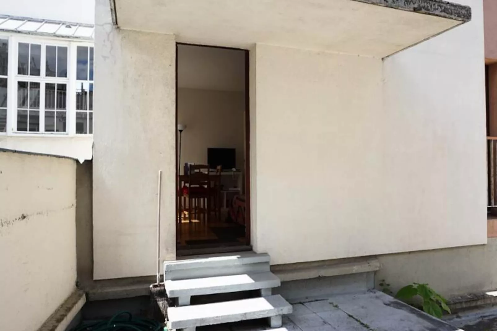 Studio à Paris-Untagged