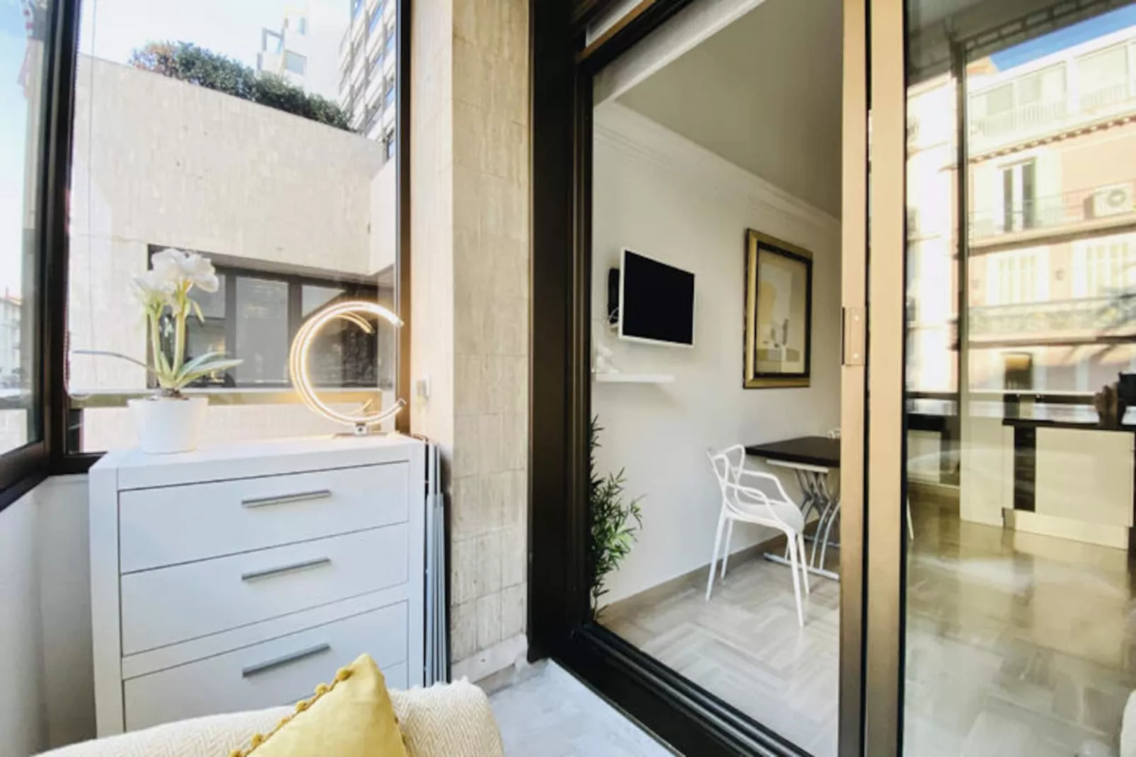 Studio à Cannes-Non tagué