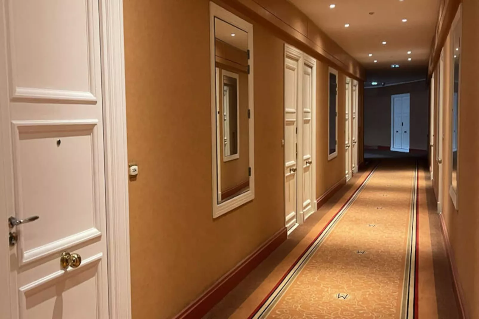 Studio à Cannes-Untagged