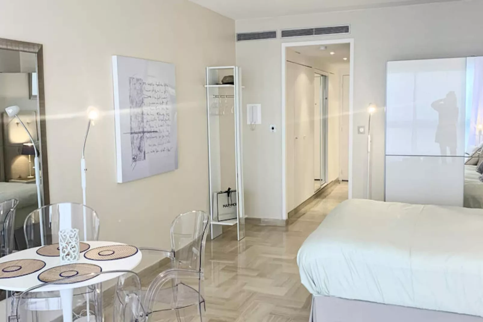 Studio à Cannes-Non tagué