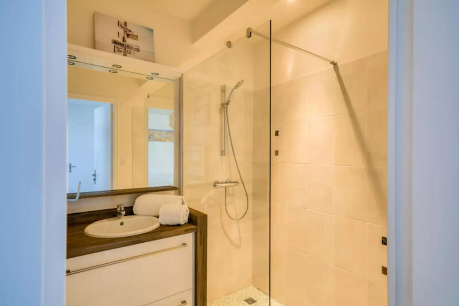 Maison à Ploneour-Lanvern-Non tagué