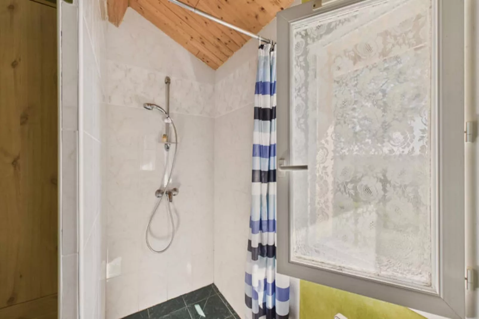 Chalets à Salignac-Eyvigues-Untagged