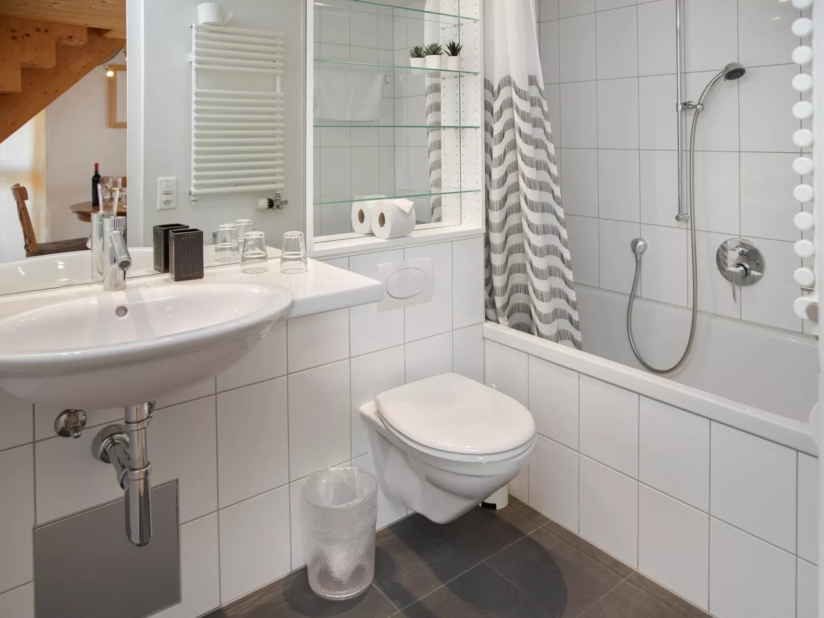 Schweizerheim Apt.5-Inside