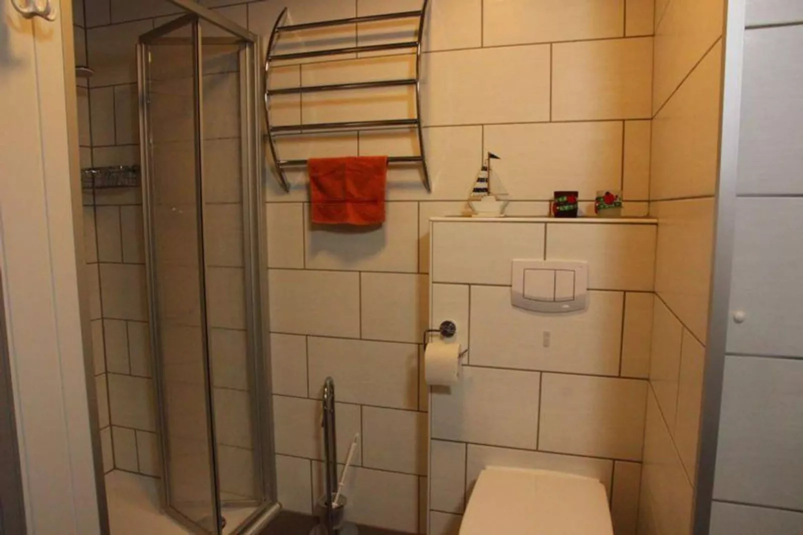 FH Wildgans Comfort Nr 121-Badezimmer