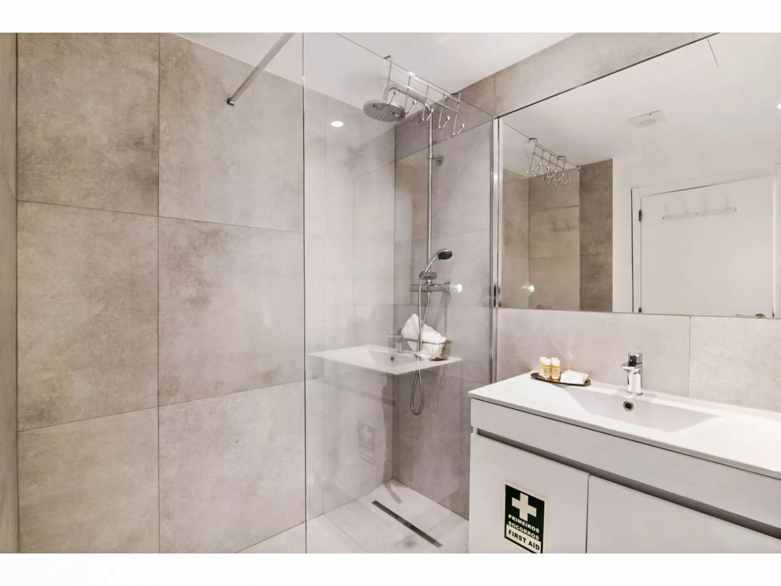 Max Tropical - Sunny Way-Drinnen