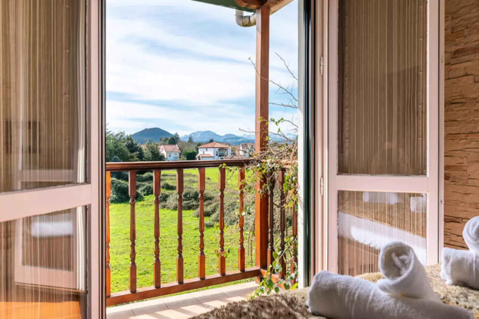 Maison à Argonos-Untagged