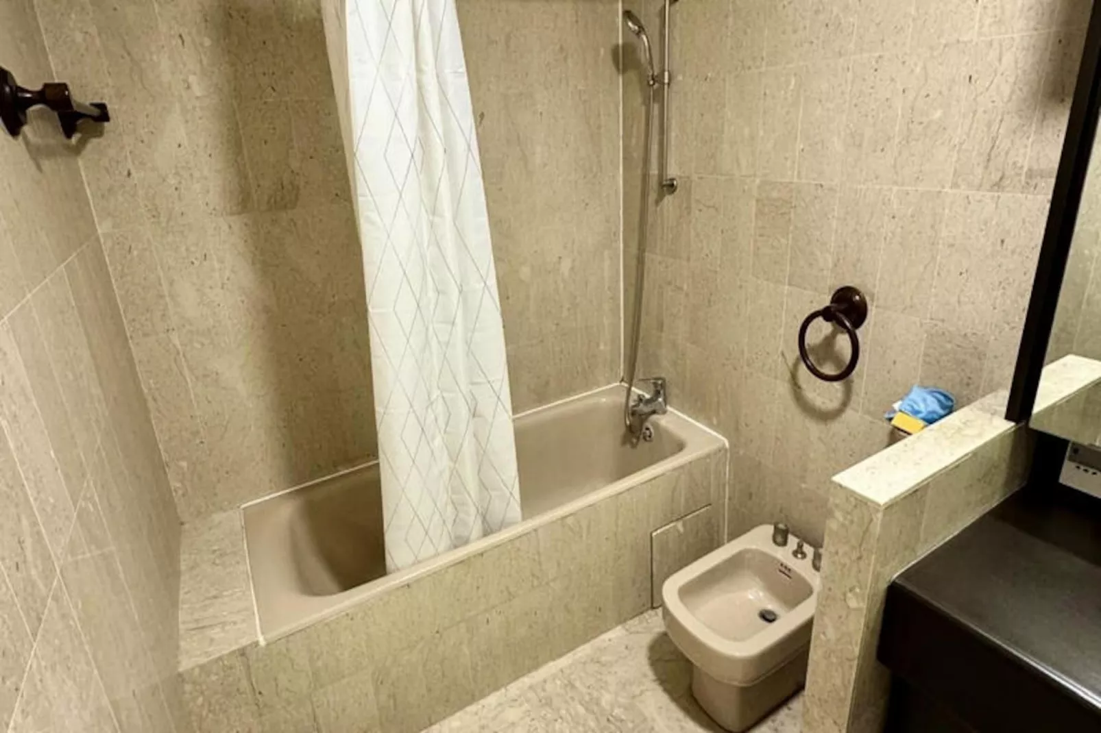 Studio à Cannes-Untagged