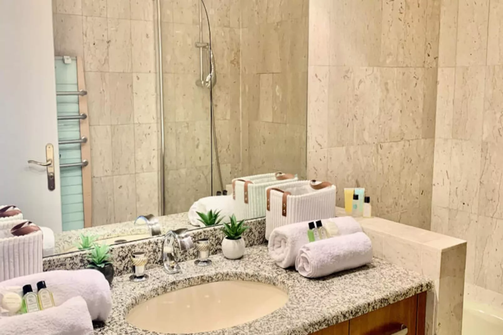 Studio à Cannes-Non tagué