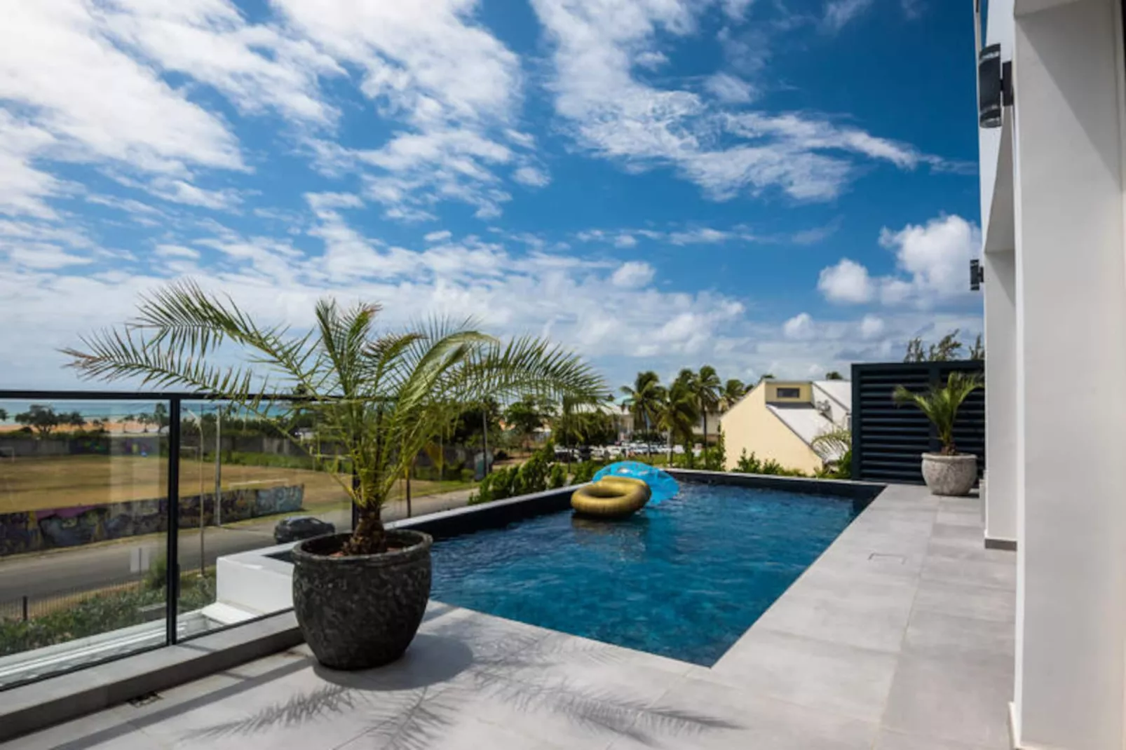 Maison à Saint François - Untagged