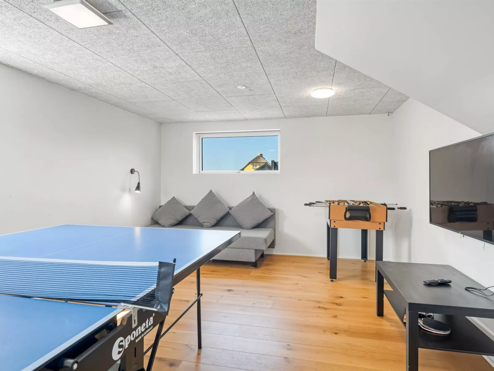 "Tekla" - 180m from the sea-Drinnen