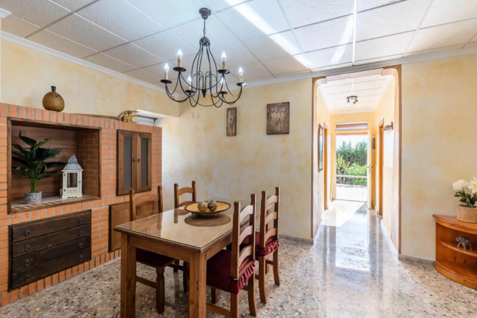 Maison à Dolores-Non tagué