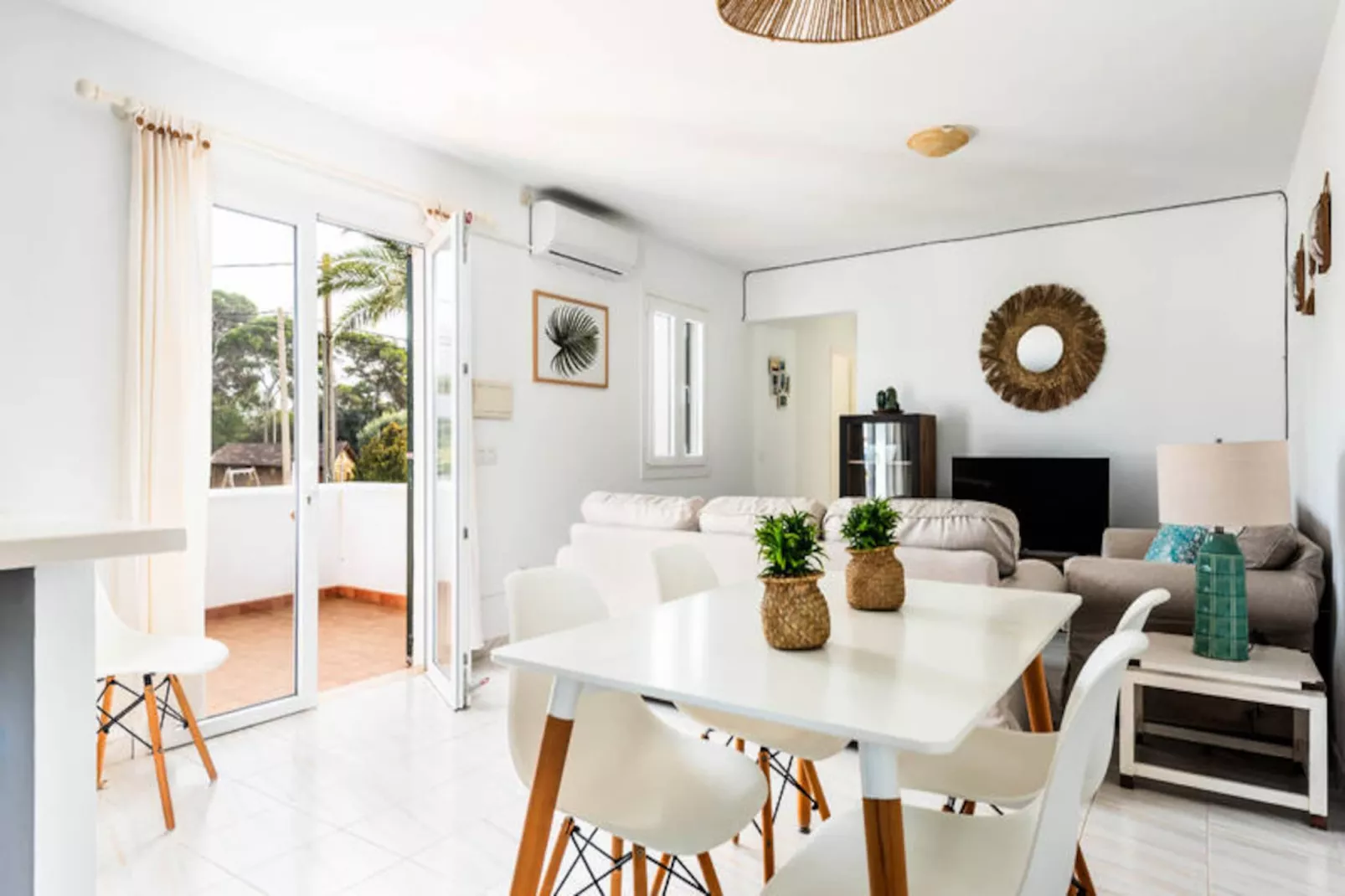 Appartements à Cala Blanca-Nicht zugeordnet