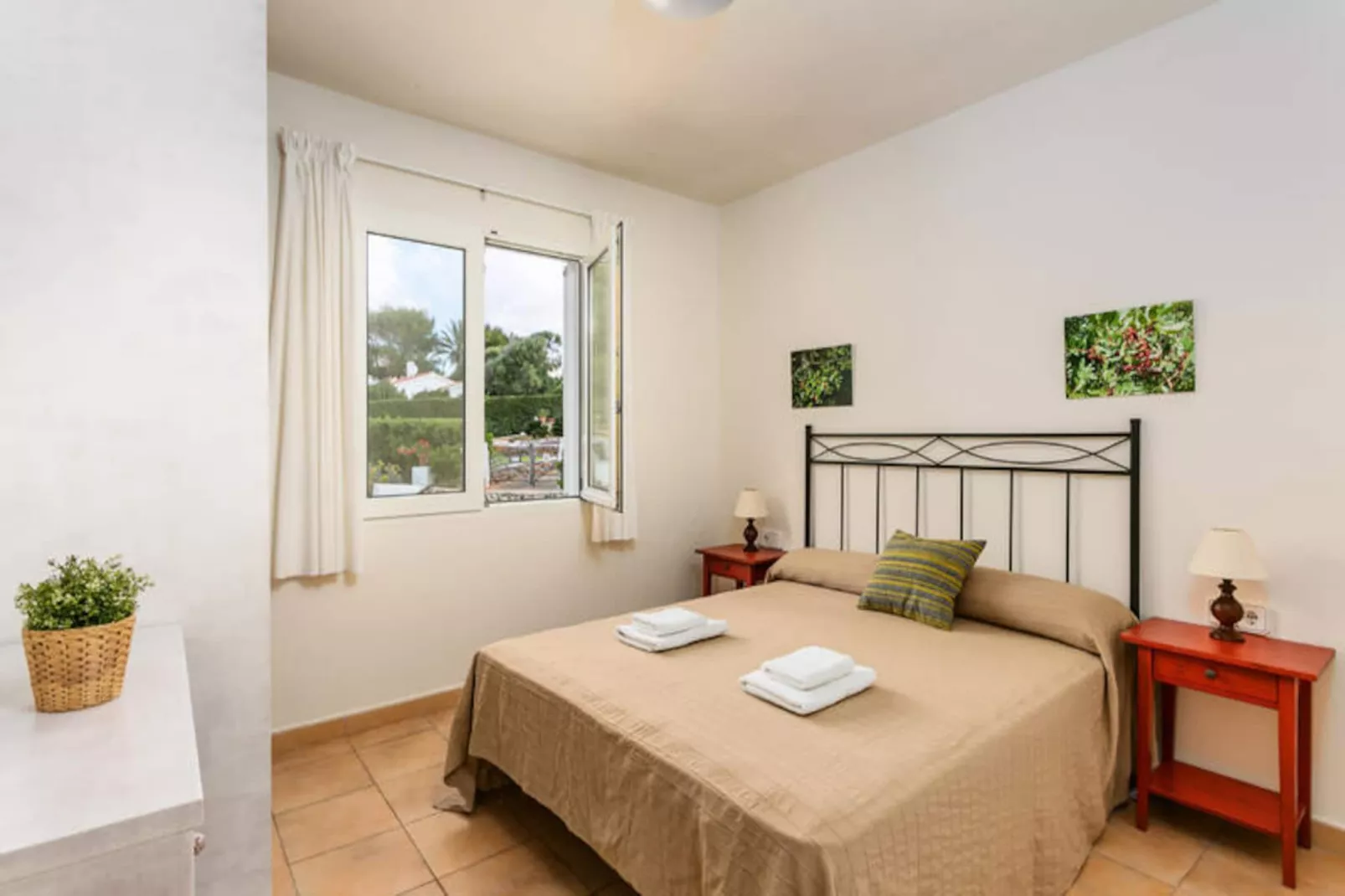 Maison à Binisafuller-Untagged