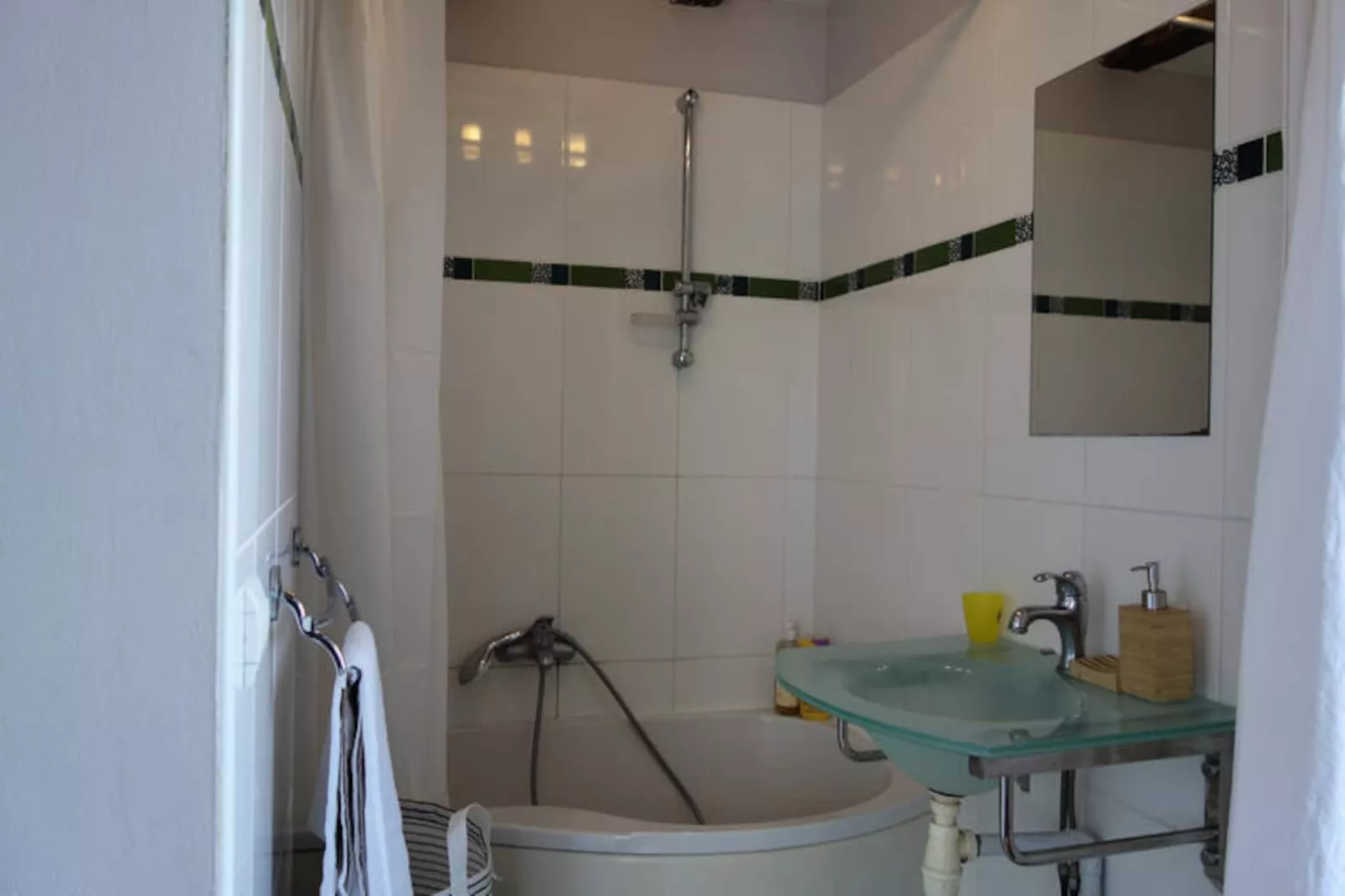 Maison à Coly-Non tagué