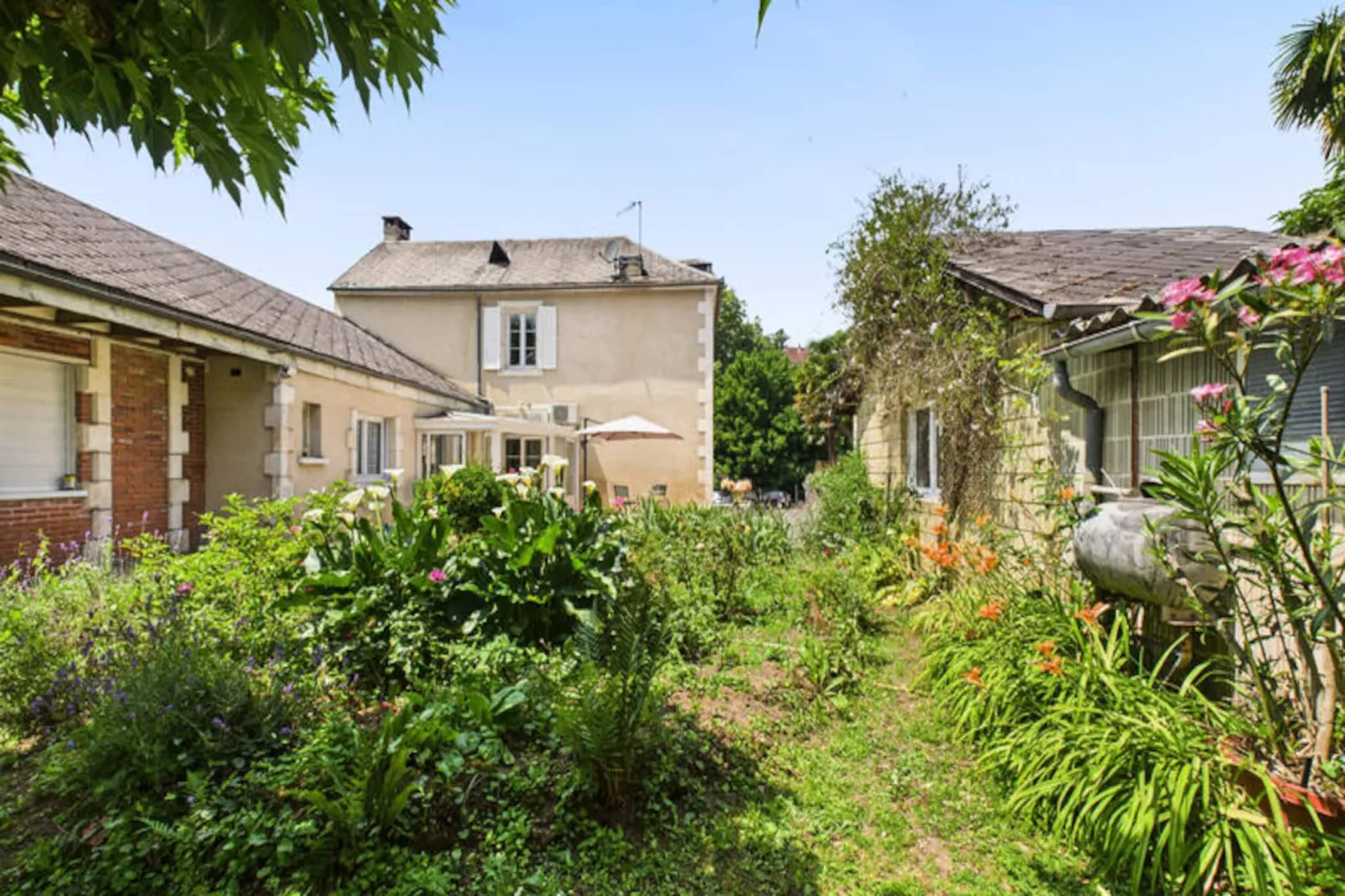 Maison à Montignac-Nicht zugeordnet