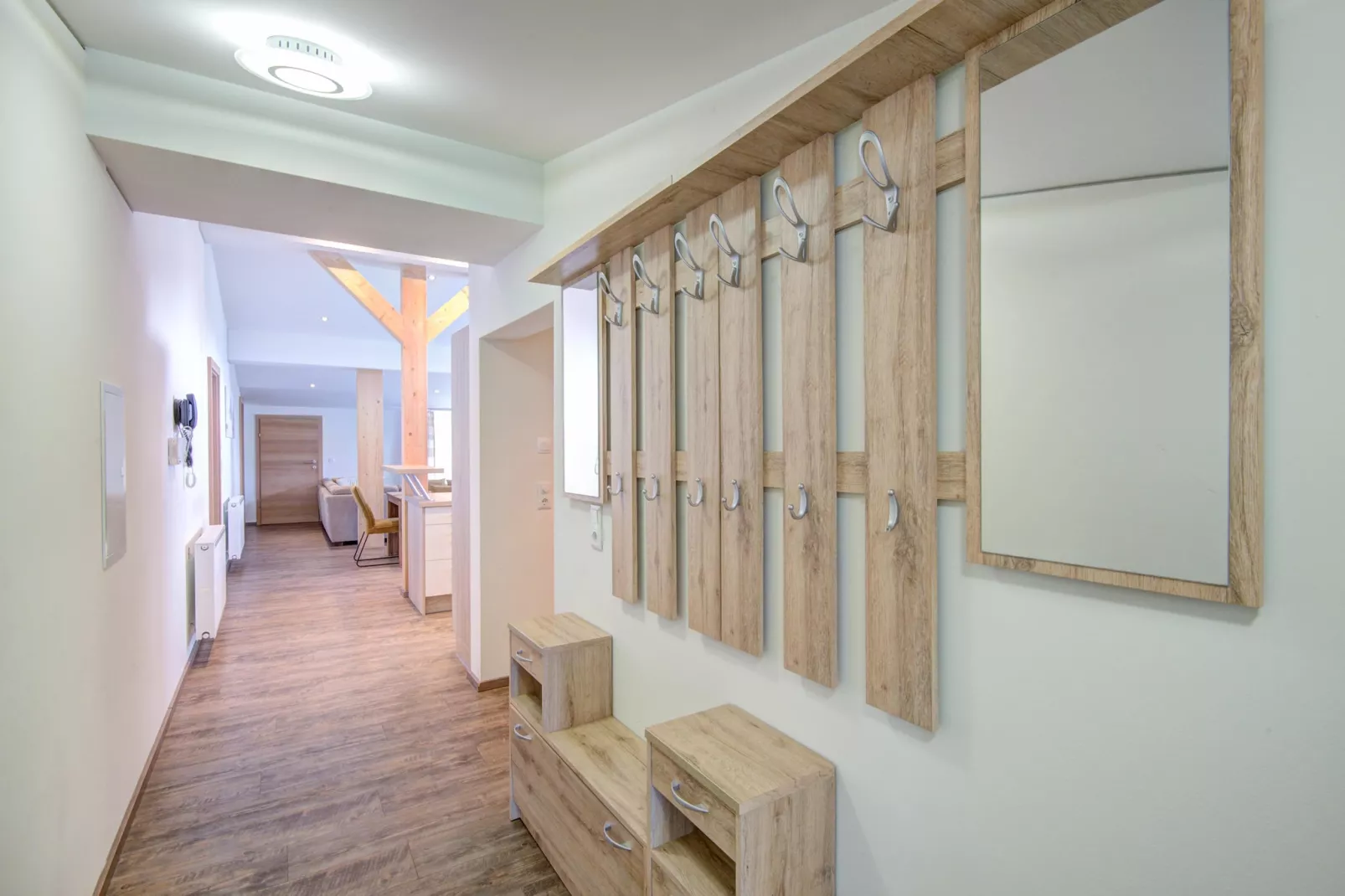 Brunner Apartment Top 7 Penthouse-Landing