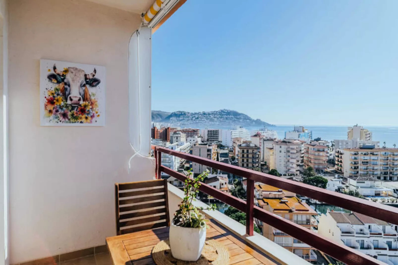 Appartements à Roses-Untagged