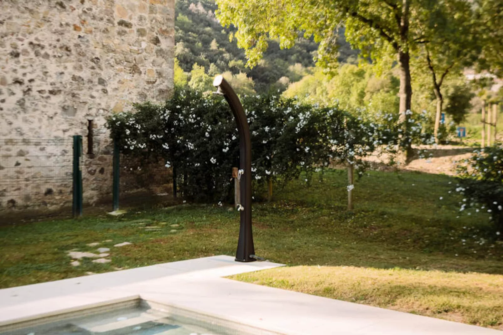 Appartements à Montagut i Oix-Non tagué