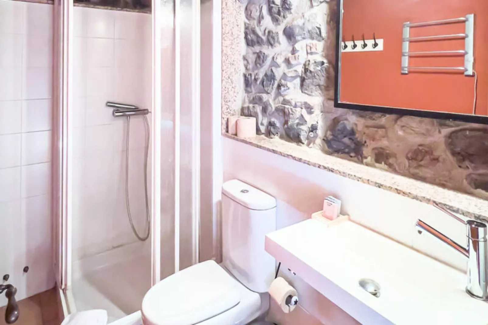 Appartements à Sant Feliu de Pallerols-Non tagué