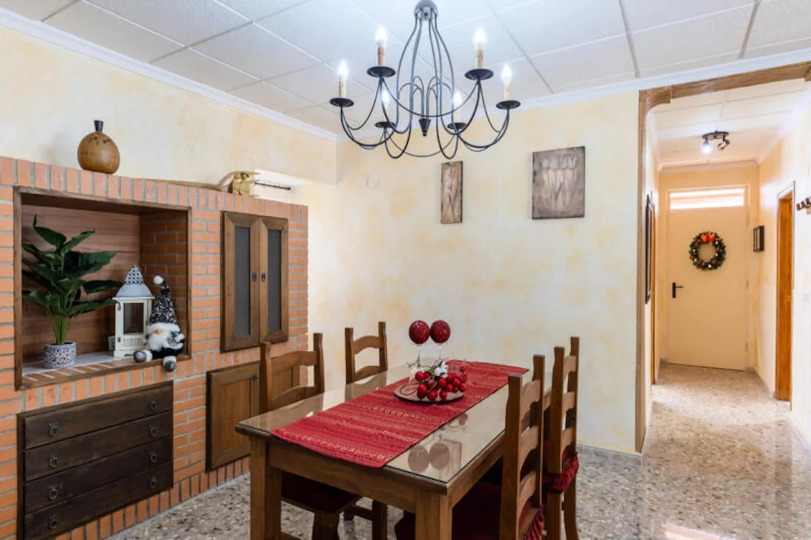 Maison à Dolores-Non tagué