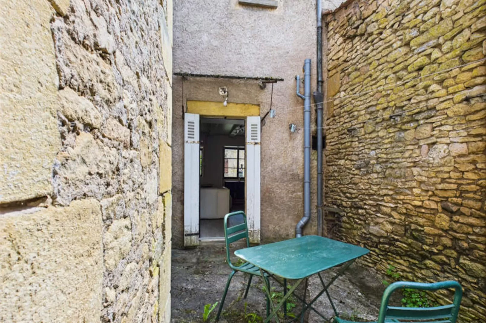 Maison à Saint Leon sur Vezere-Non tagué