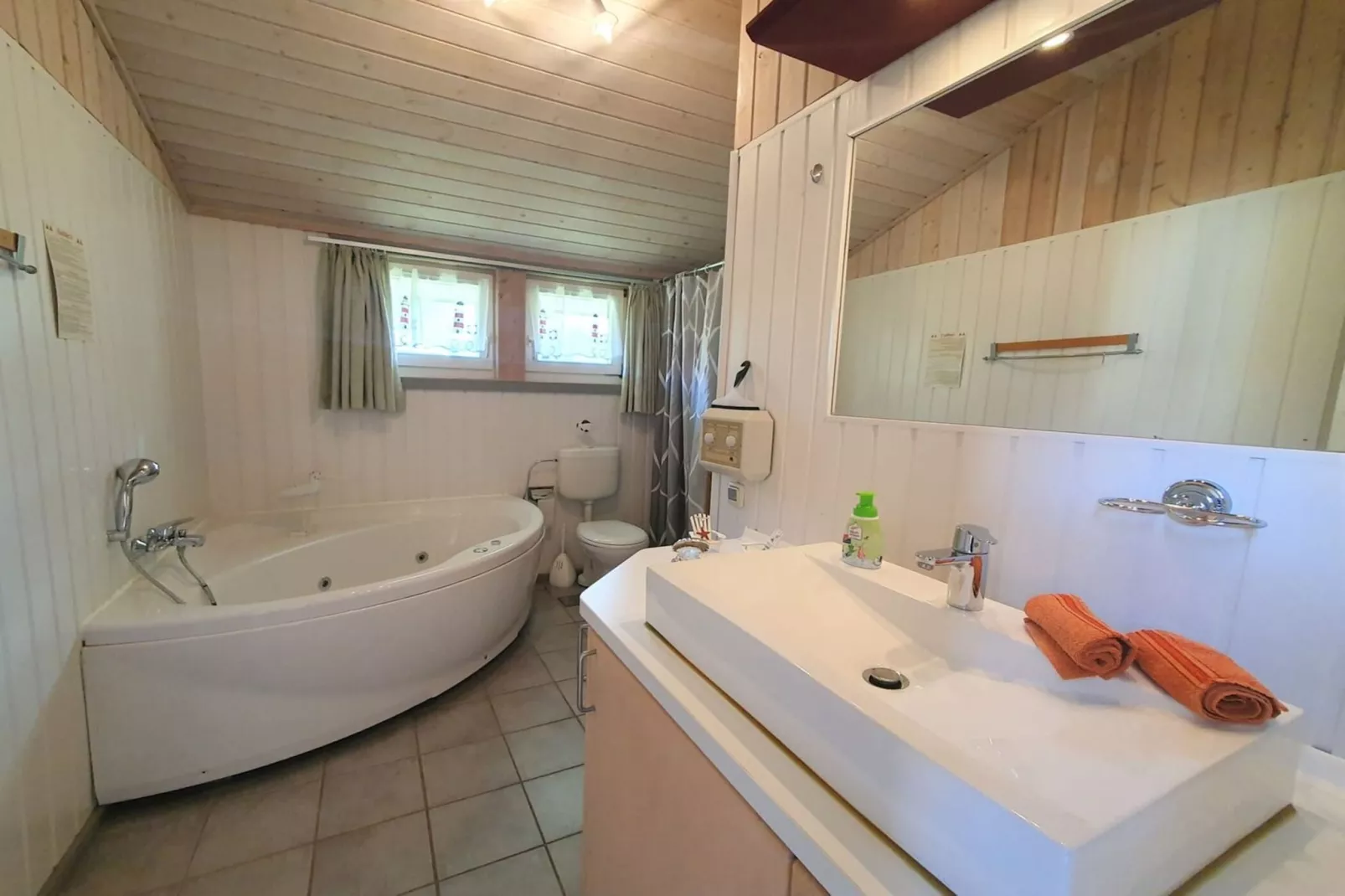 FH Seeschwalbe 94-Bathroom