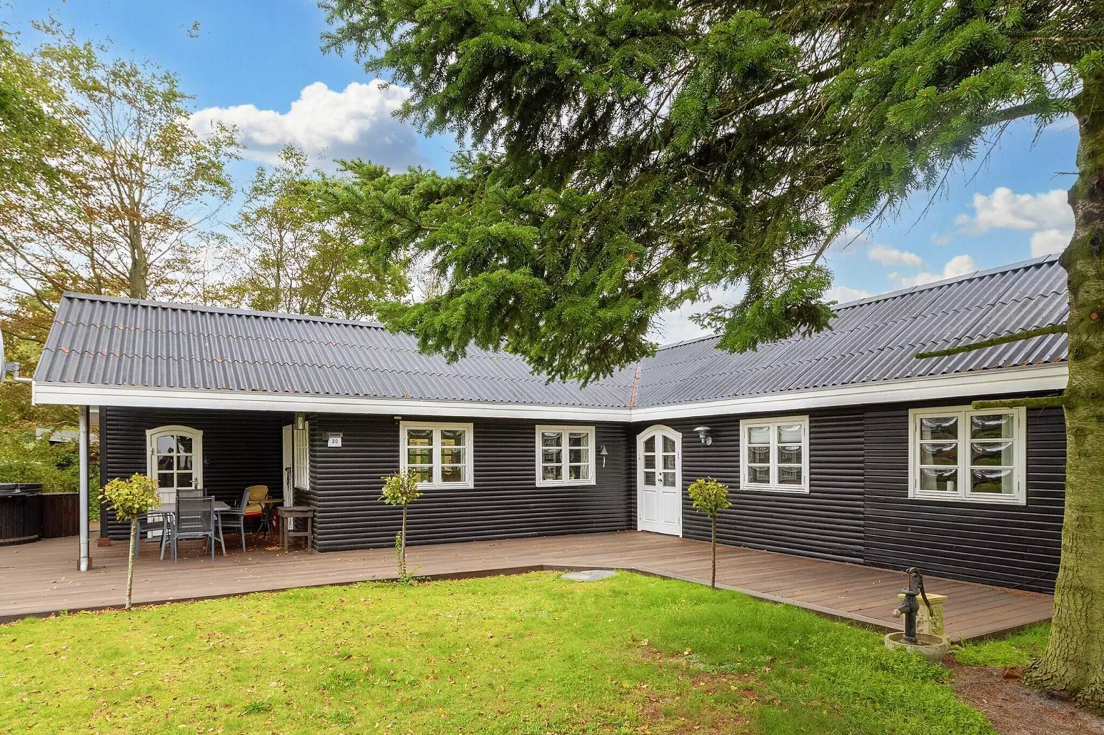 6 person holiday home in Thyholm-By Traum