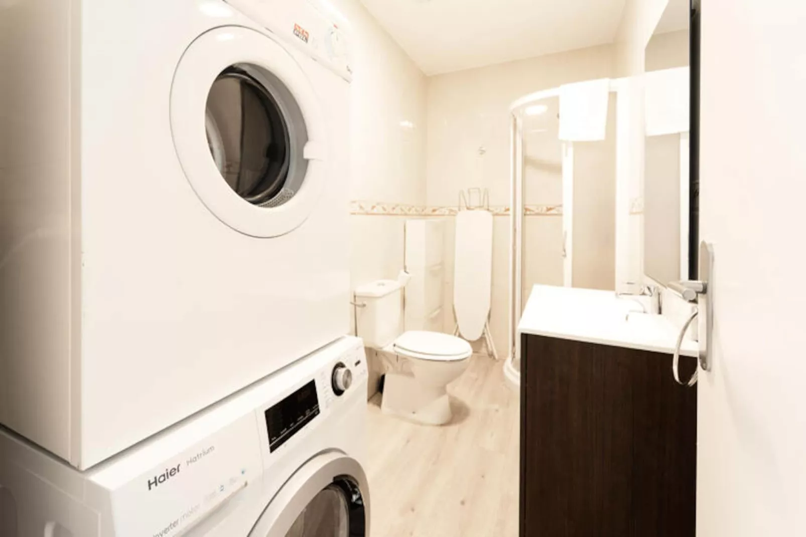 Appartements à Roses-Untagged